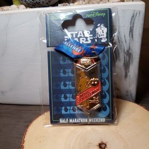 Disney's 2017 star wars half marathon limited pin